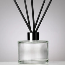 Load image into Gallery viewer, Reed Diffuser Clear with Black Reeds