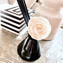 Load image into Gallery viewer, Sola Rose Flower Diffuser Reed